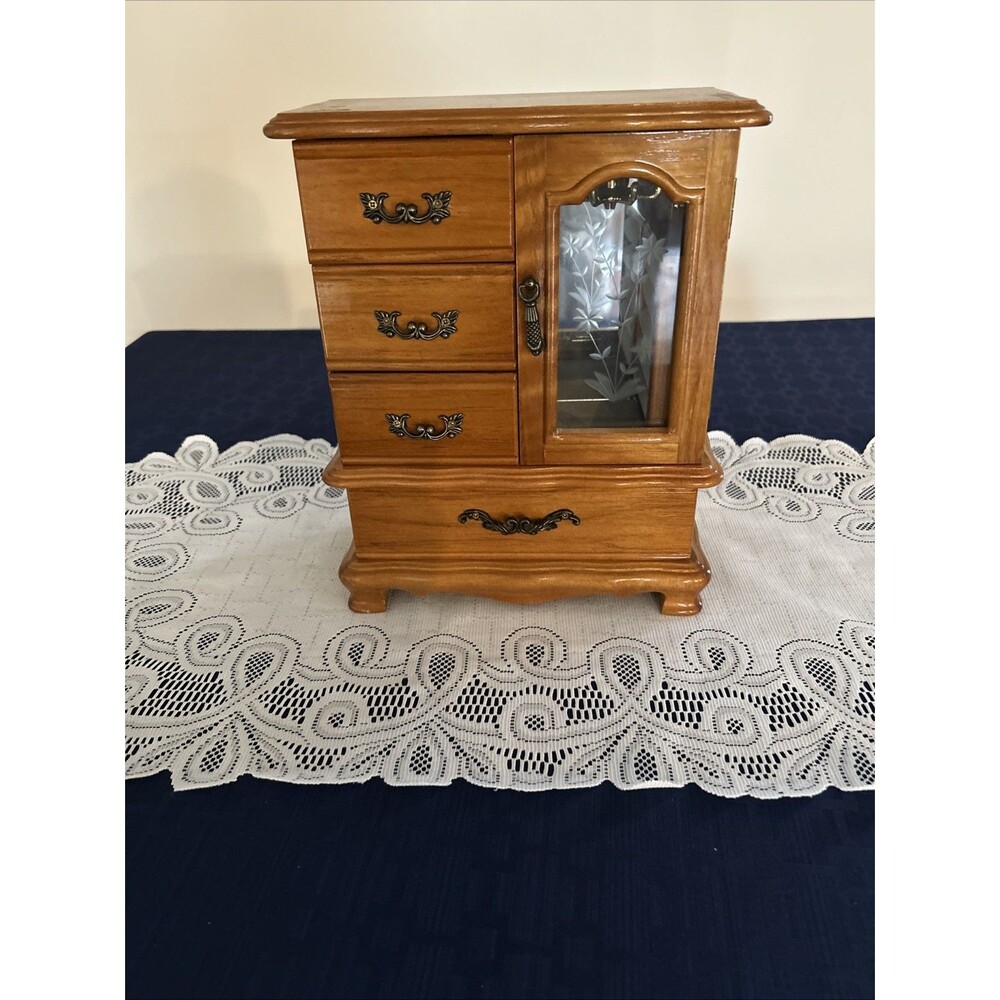 Vintage Wood Jewelry Box Great Find! H 10.5 W 7.5 D 4 In